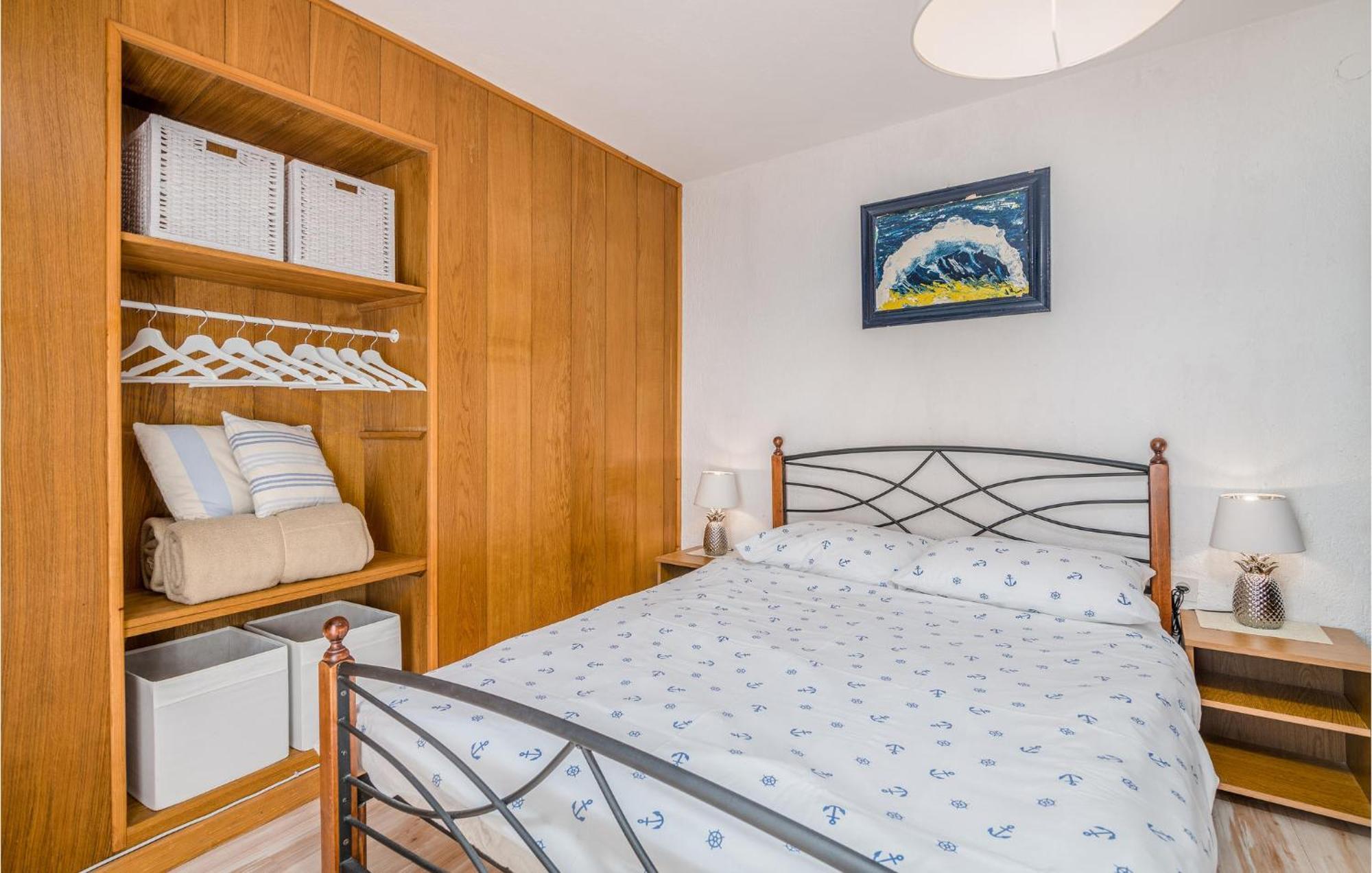 2 Bedroom Gorgeous Home In Baska Luaran gambar