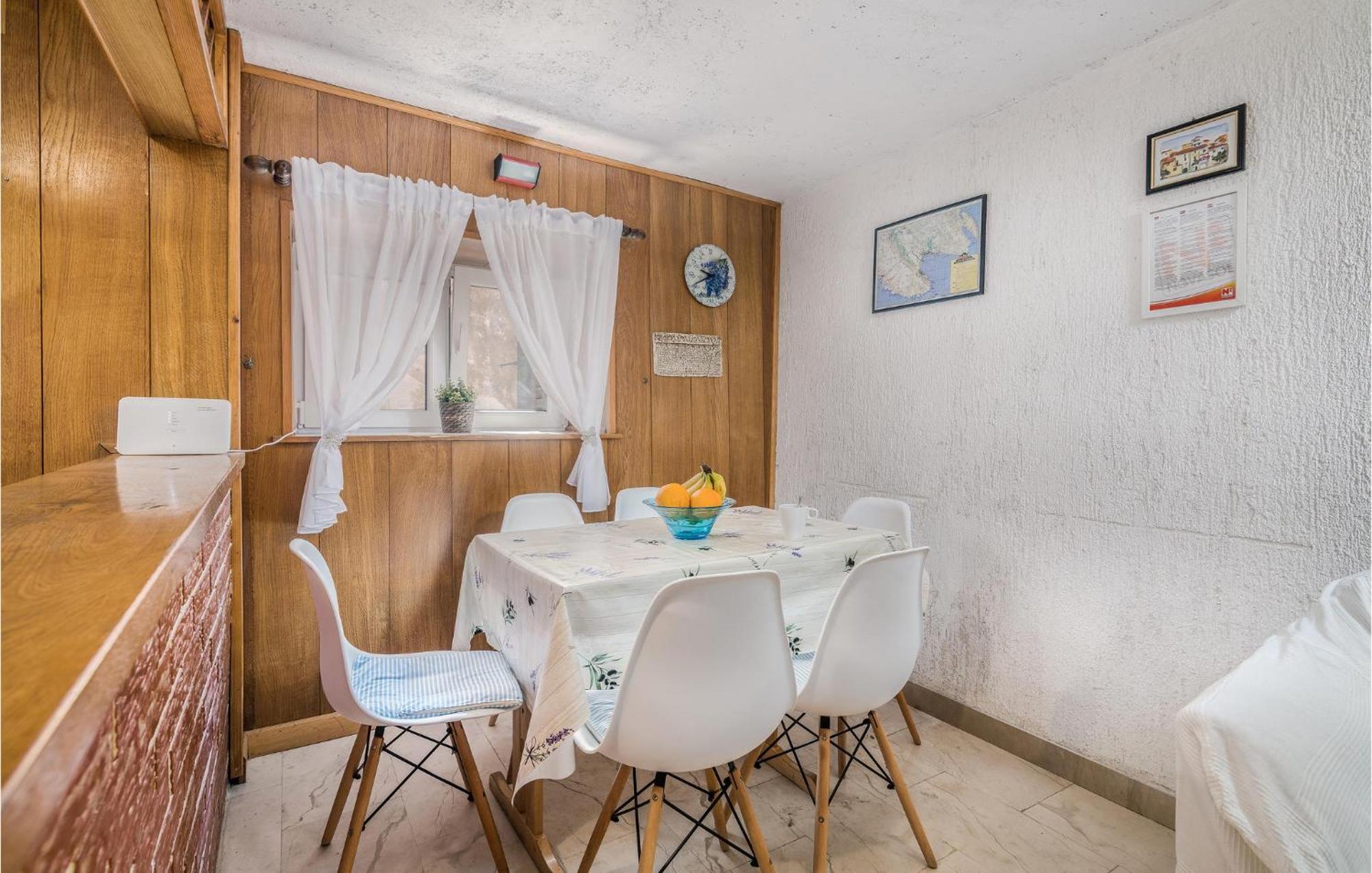 2 Bedroom Gorgeous Home In Baska Luaran gambar